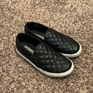 Steve Madden slip on sneakers